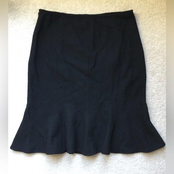 St. John skirt NWT - Picture 8 of 10